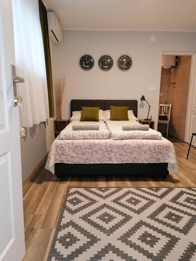 Sombor 19 Central Apartment Bagian luar foto